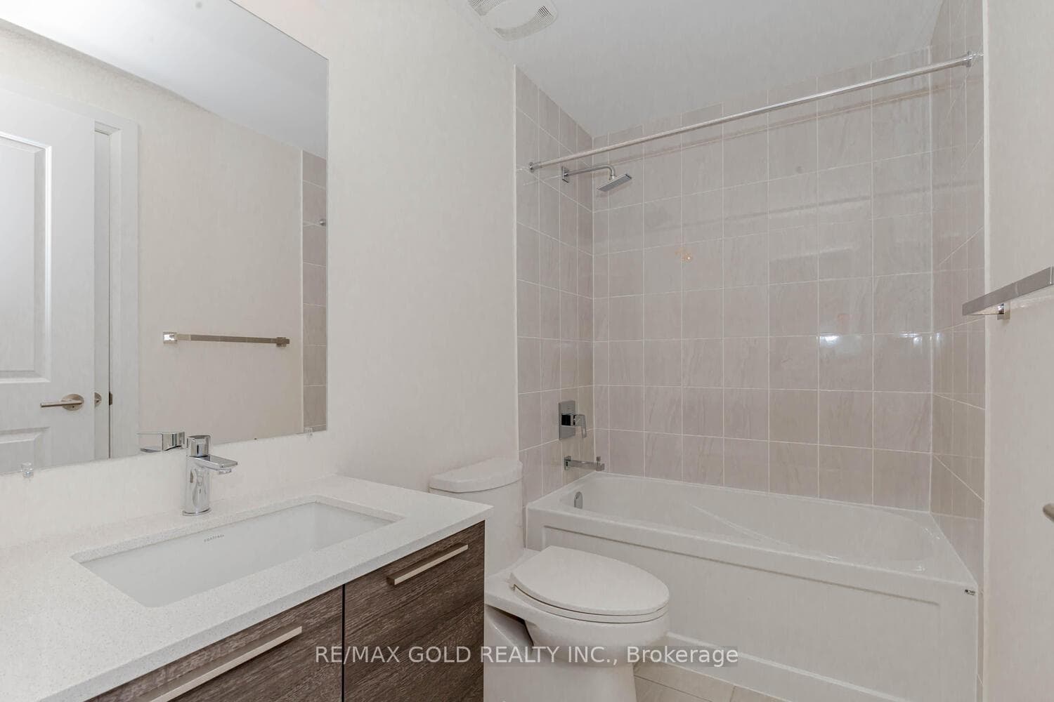 851 Clark Avenue photo 29