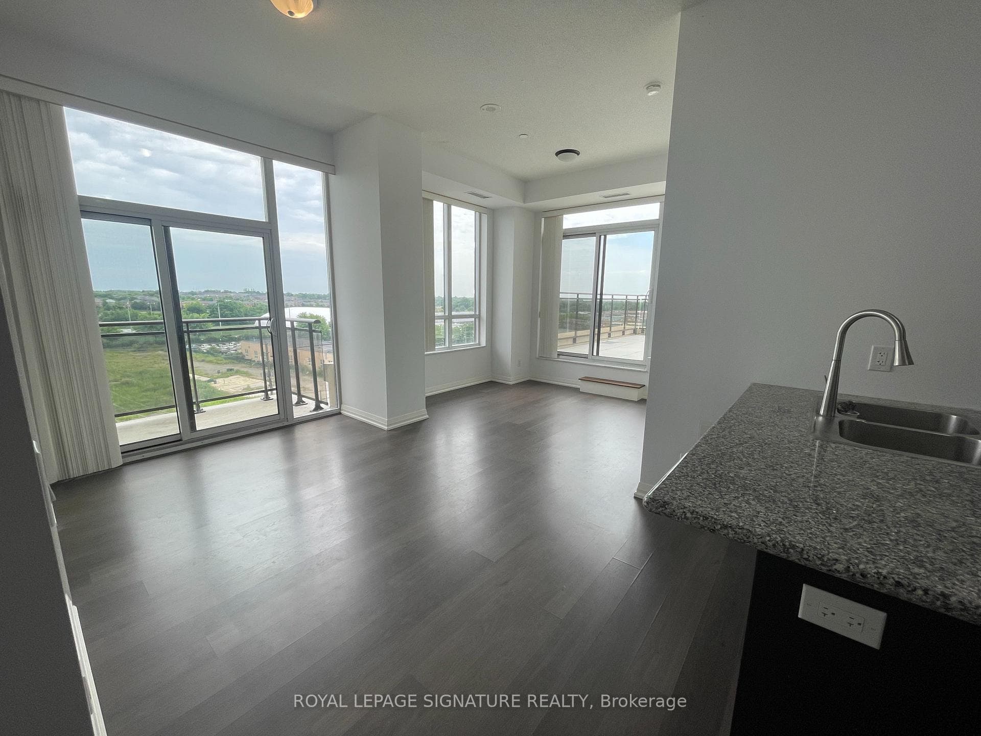 9500 Markham Road Unit 702 photo 18