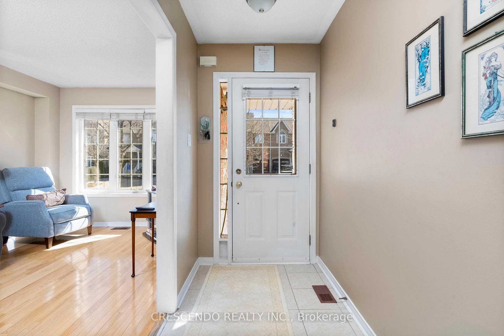 296 Marble Place photo 2