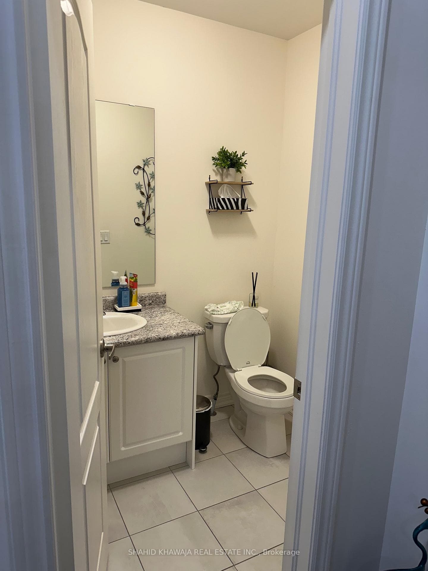483 Manhattan Common N/A photo 19