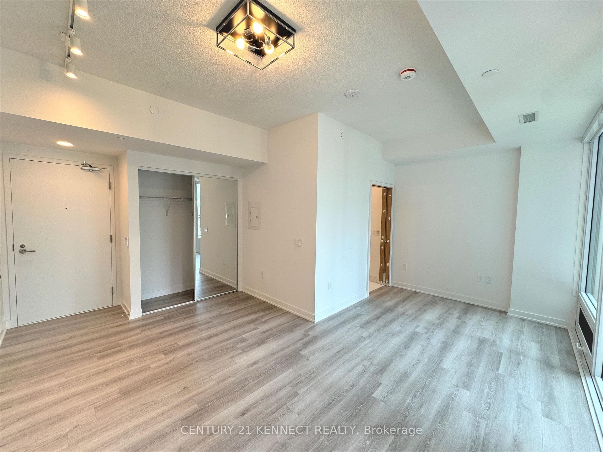 121 St. Patrick Street Unit 1315 photo 8