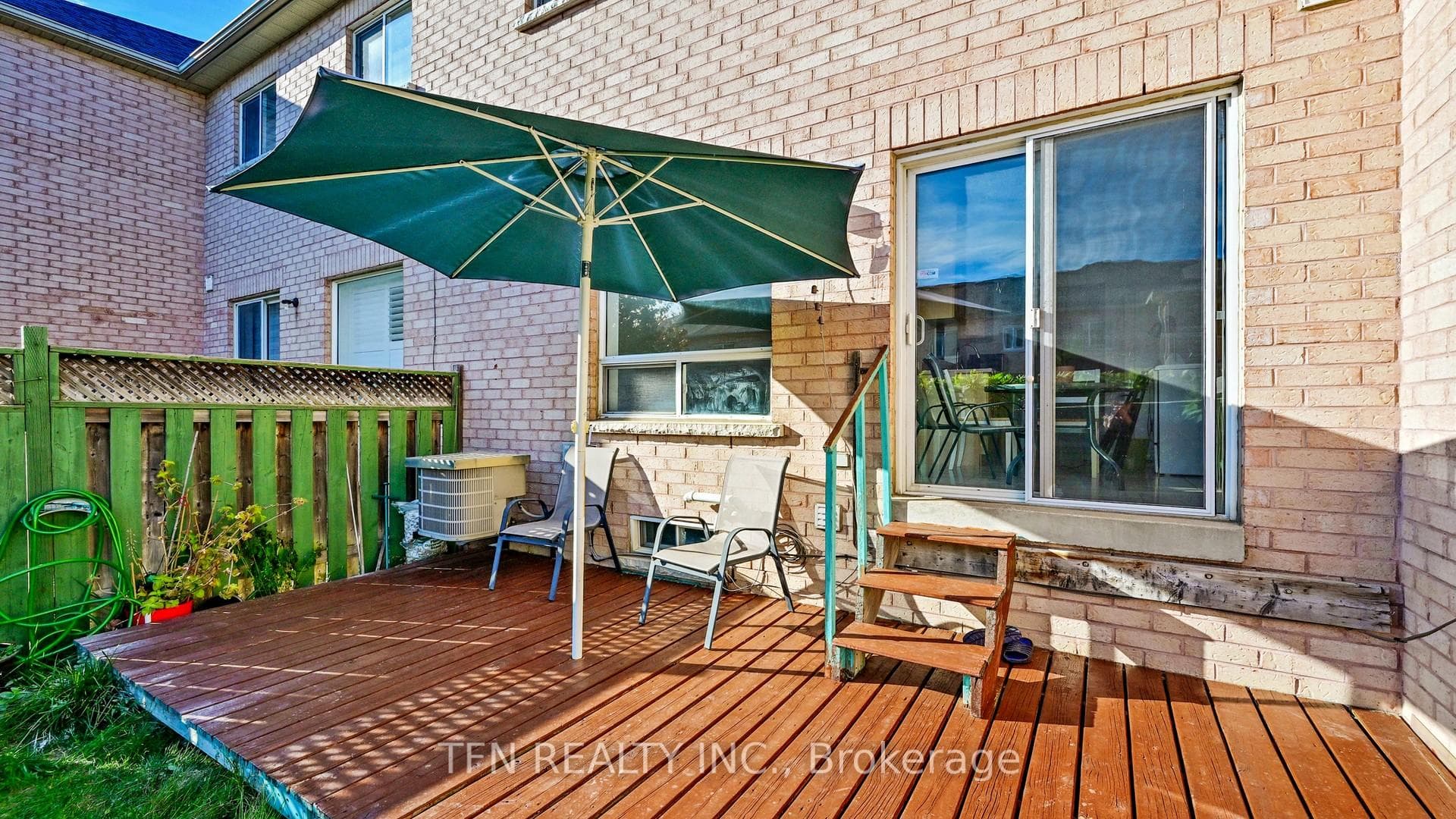 49 Macmillan Avenue photo 39