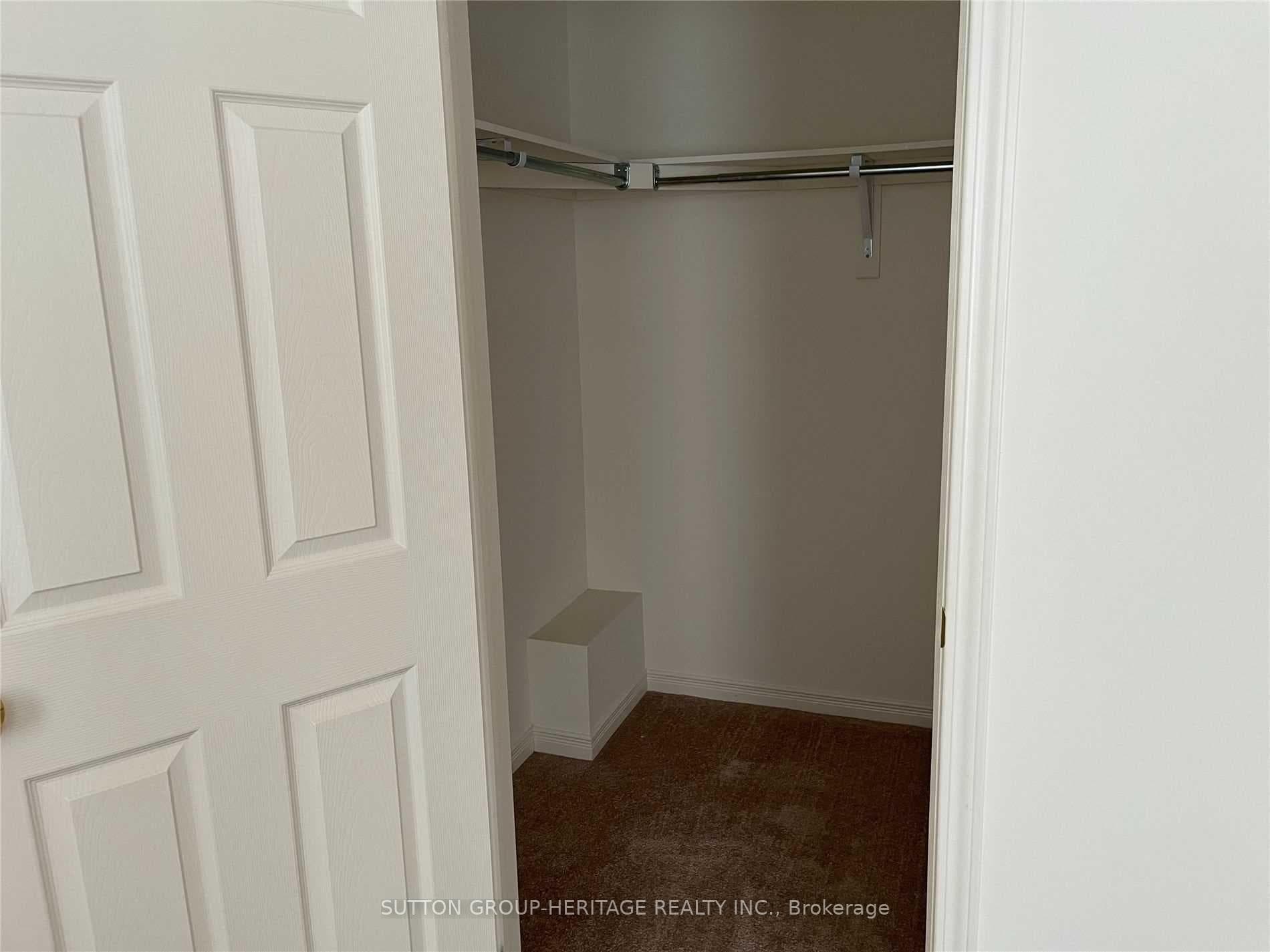 19 Devineridge Avenue photo 5