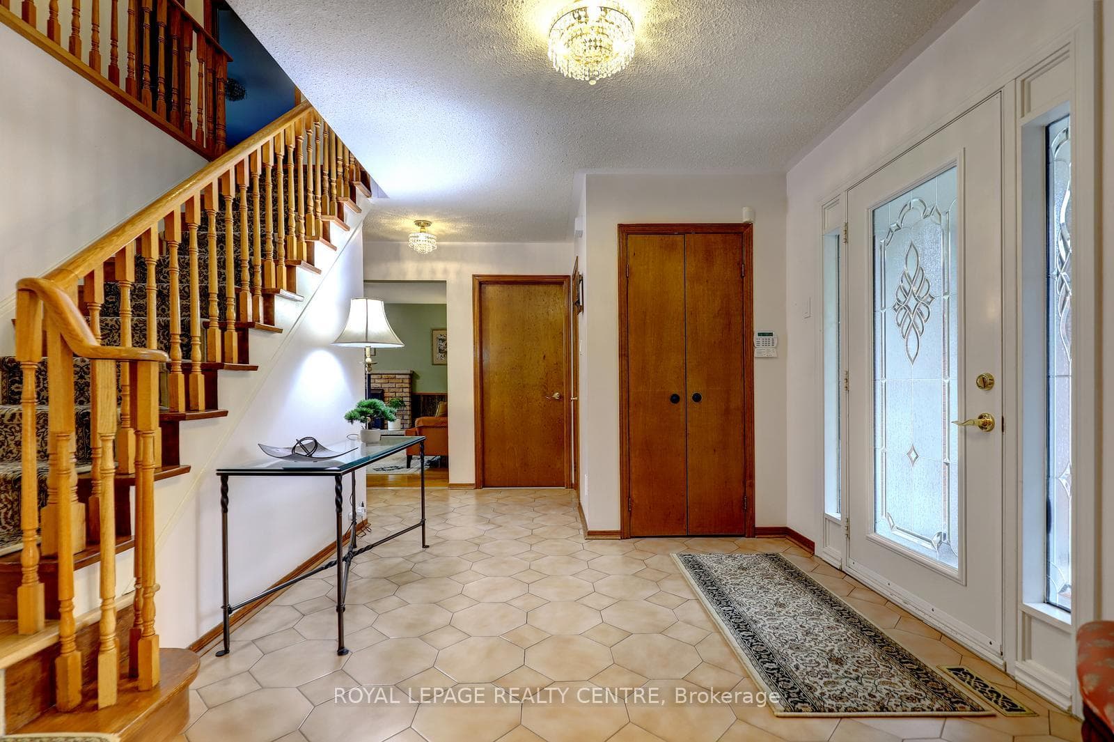 757 Damien Way photo 7