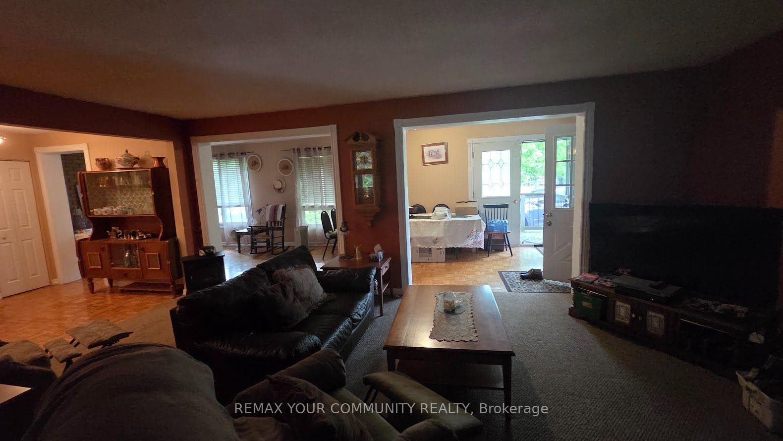 Living Room to Sun Room