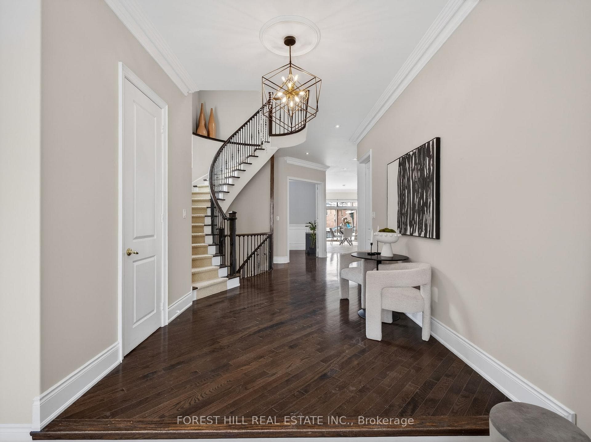 232 Luca Avenue photo 3