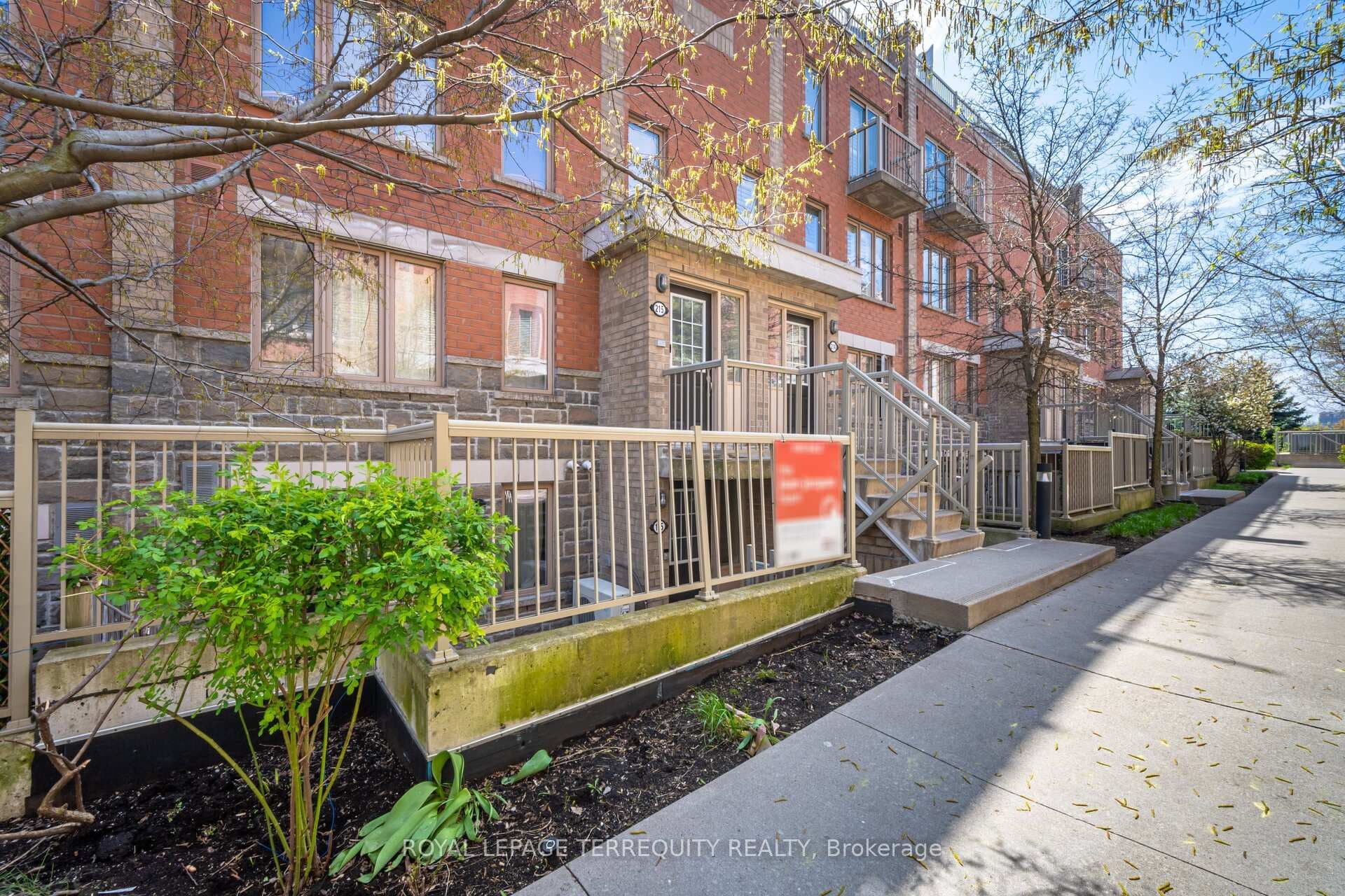 20 Foundry Avenue Unit 115 photo 1