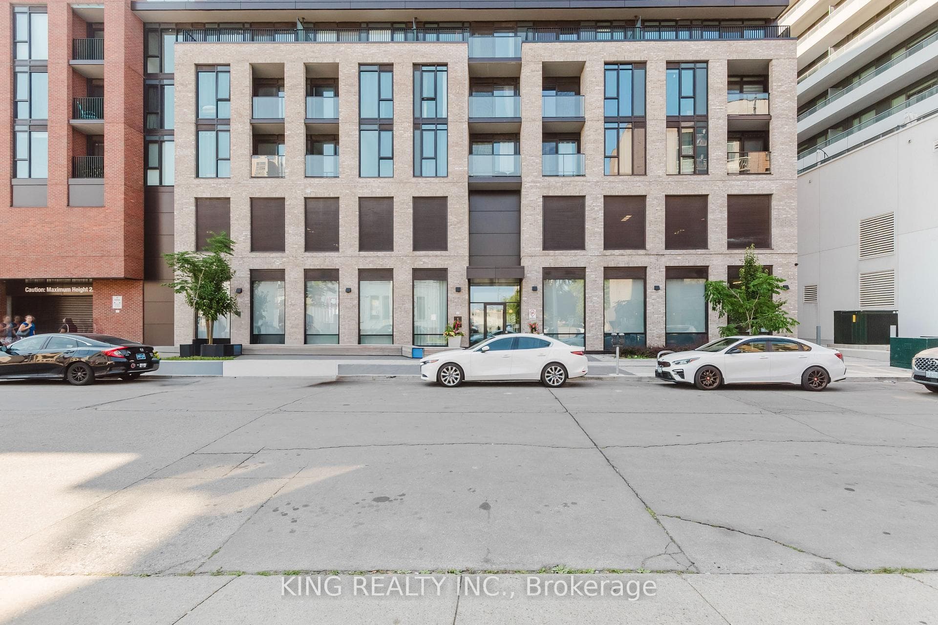 1 Jarvis Street Unit 531 photo 2