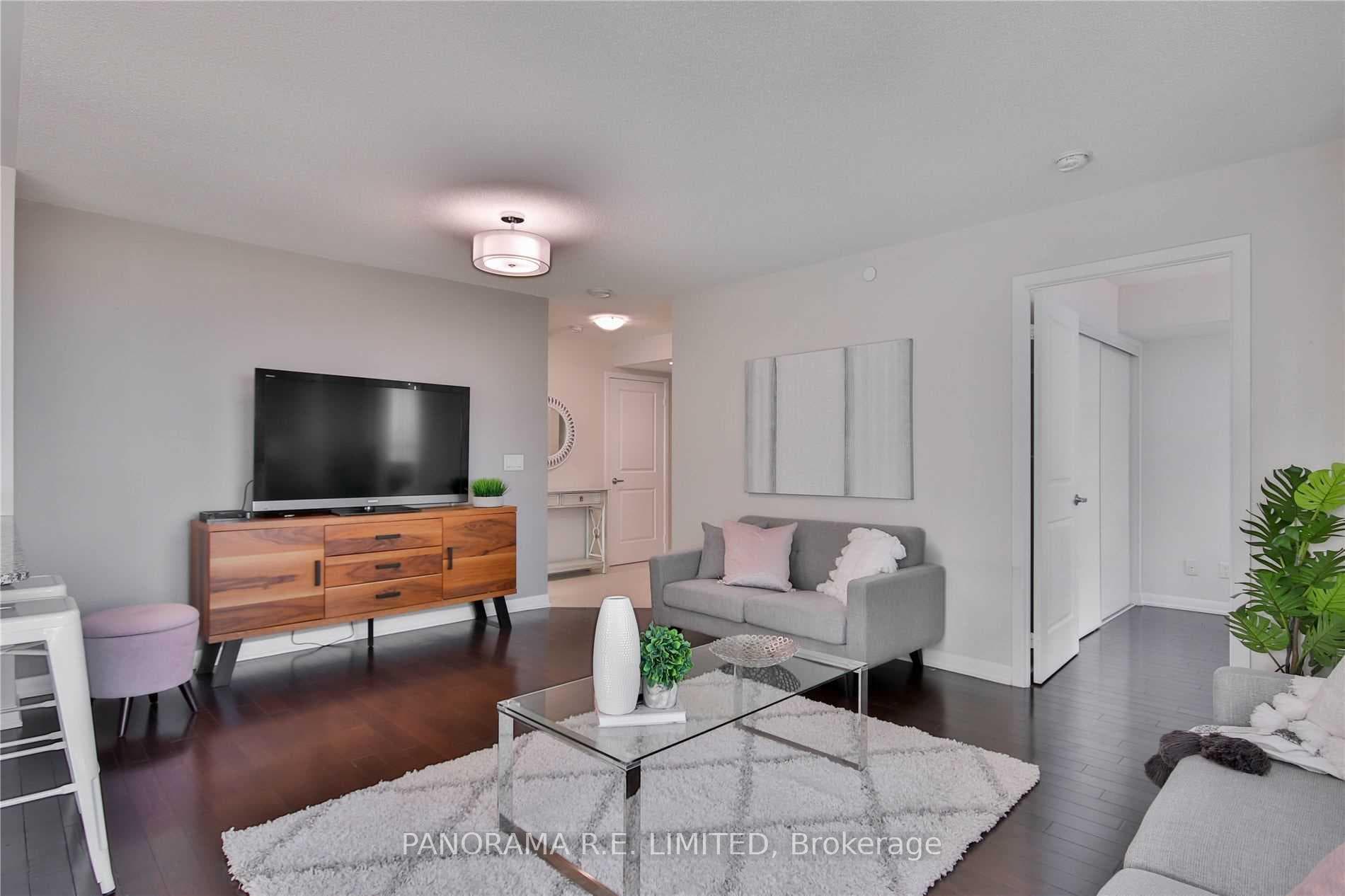 205 Sherway Gardens Road Unit 910 photo 5