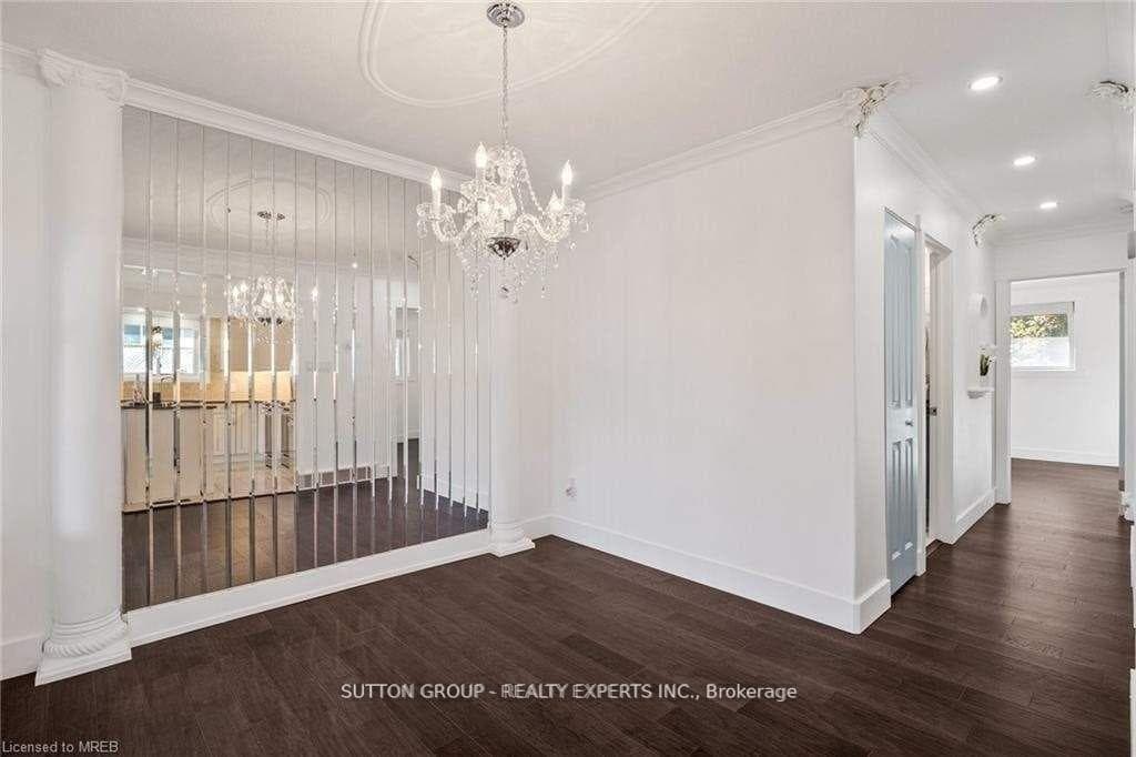 218 Ingleside Place Unit Upper photo 13
