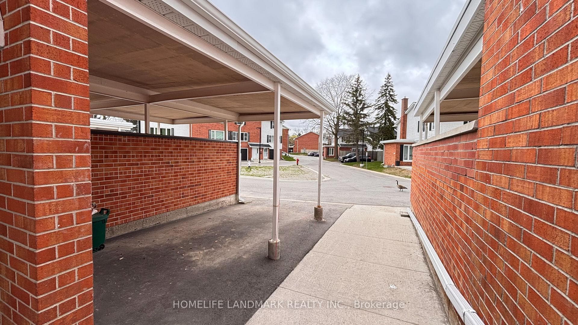 403 KEATS Way Unit 2 photo 4
