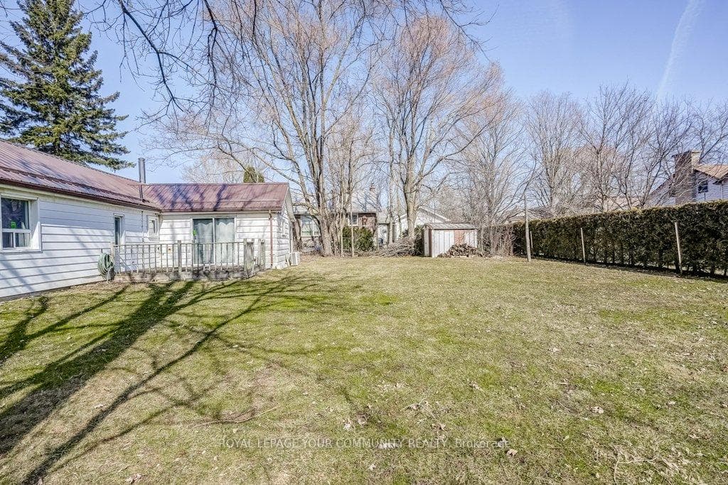 189 Elm Street photo 37