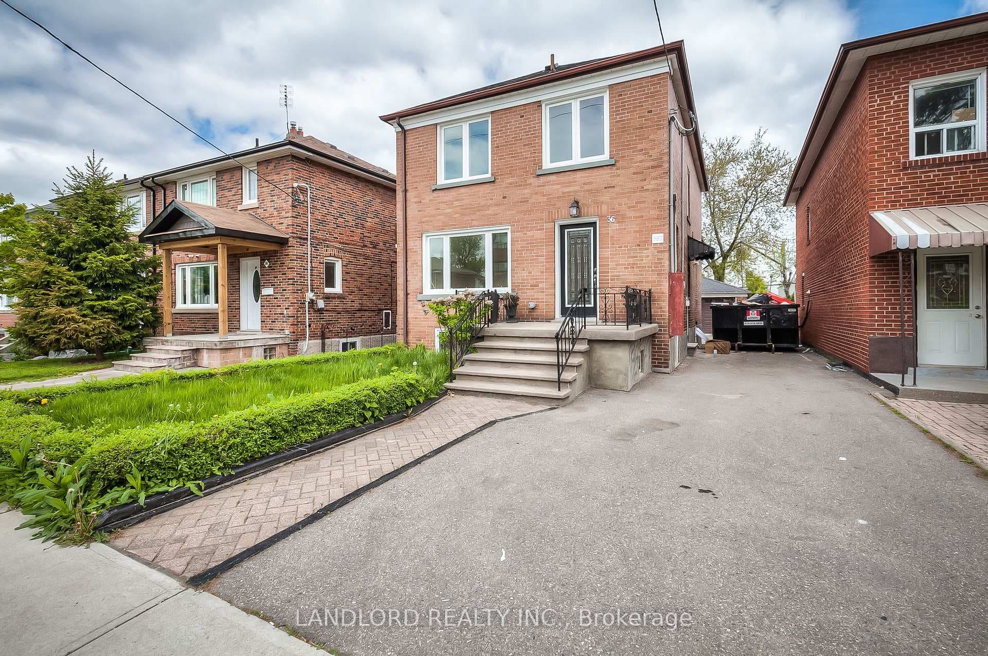 36 Yore Road Unit Main photo 15