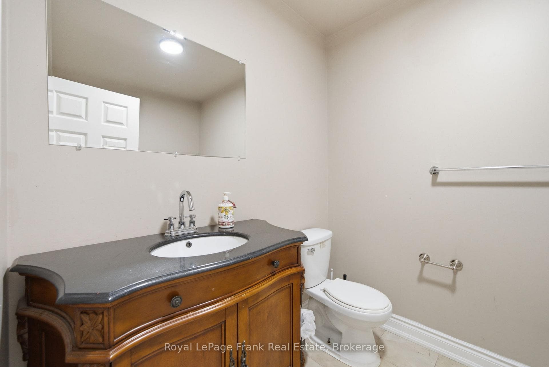 Main floor 3PC bath with tub