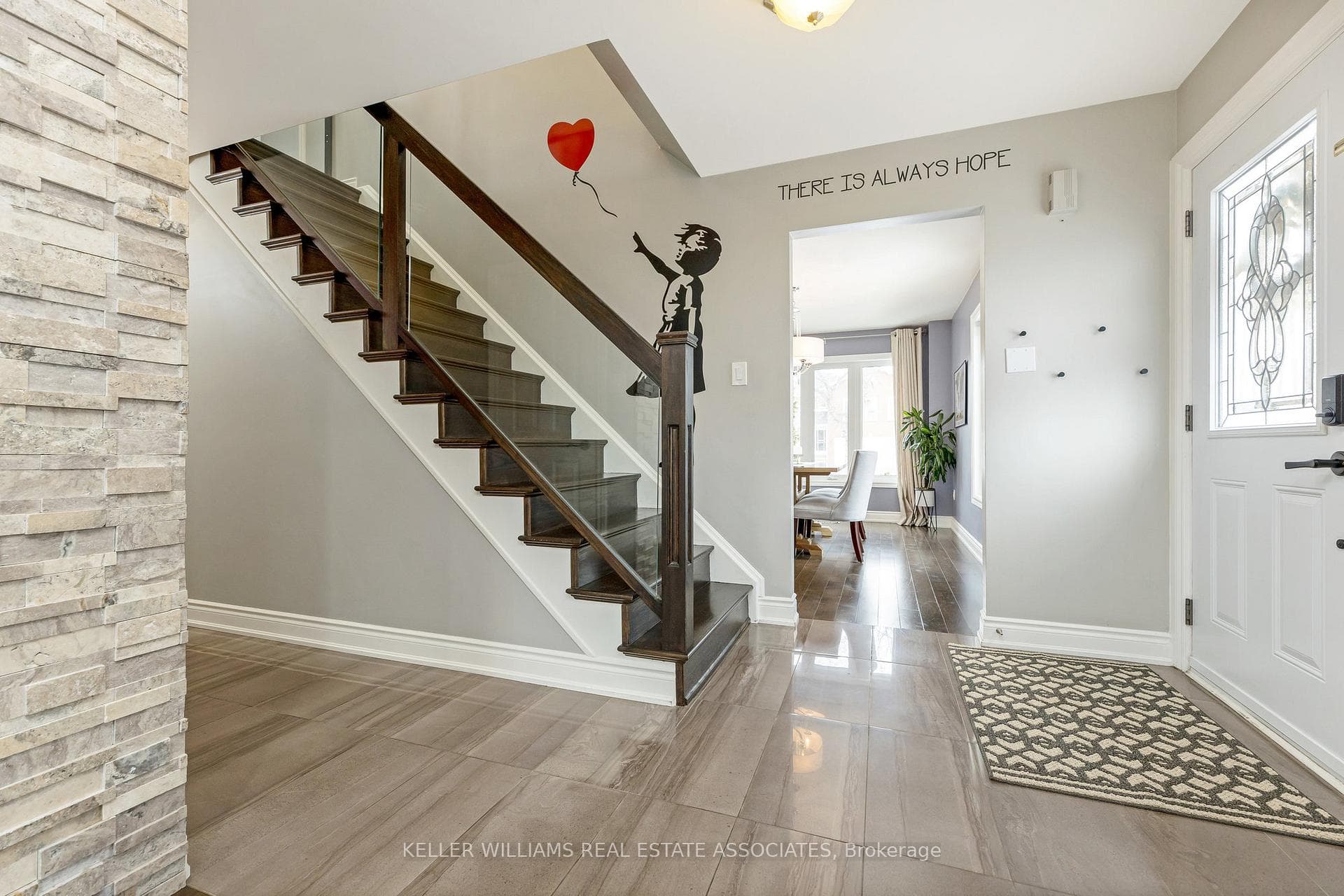 112 Genesee Drive photo 8
