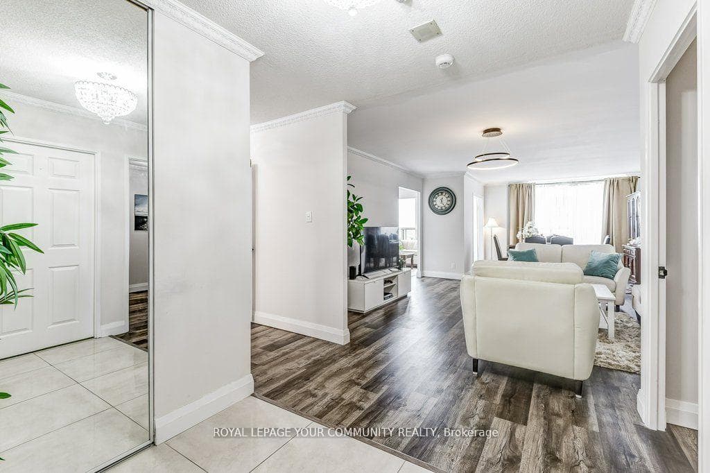 195 Wynford Drive Unit 2502 photo 5