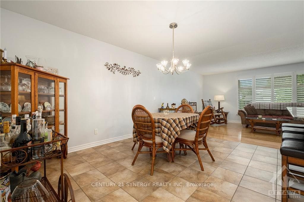 1530 BEACONFIELD Street photo 8