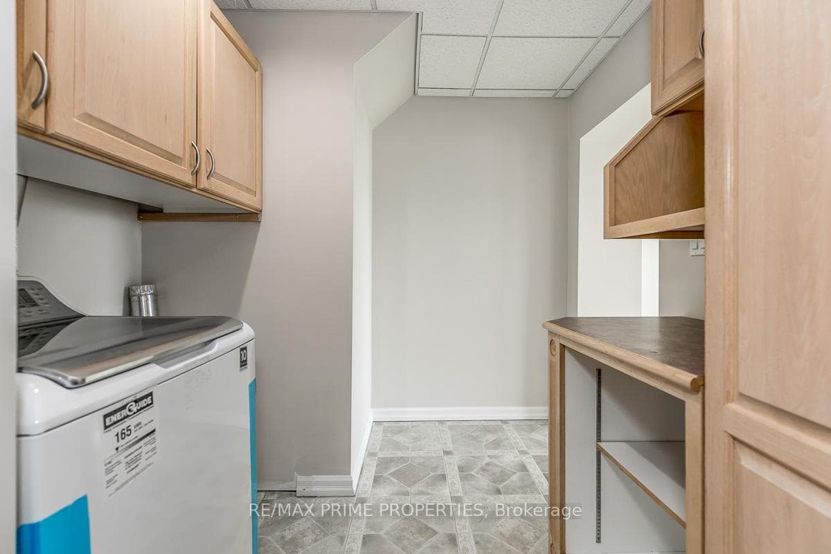 20279 Centre Street photo 10