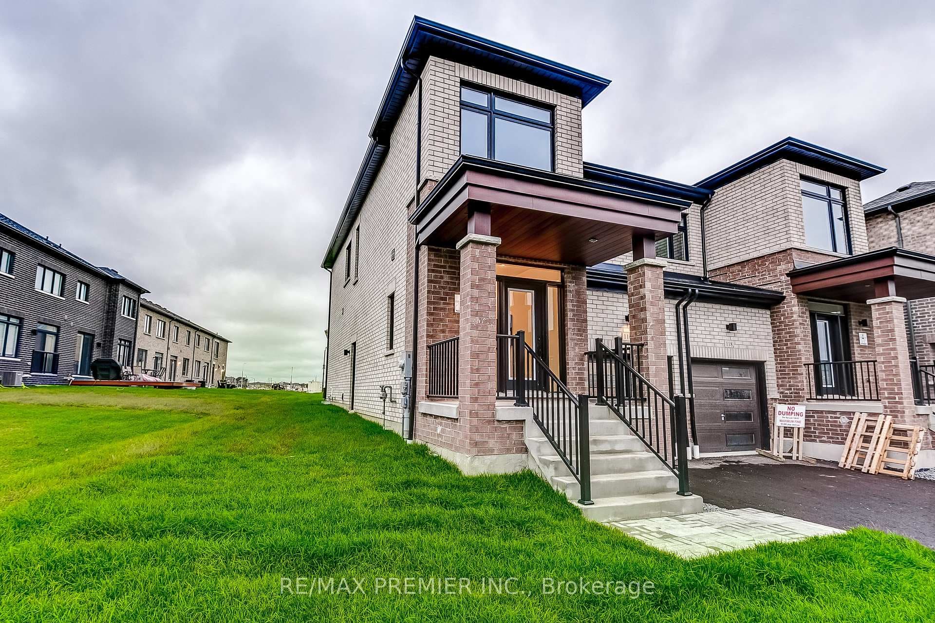 115 Armilia Place photo 3