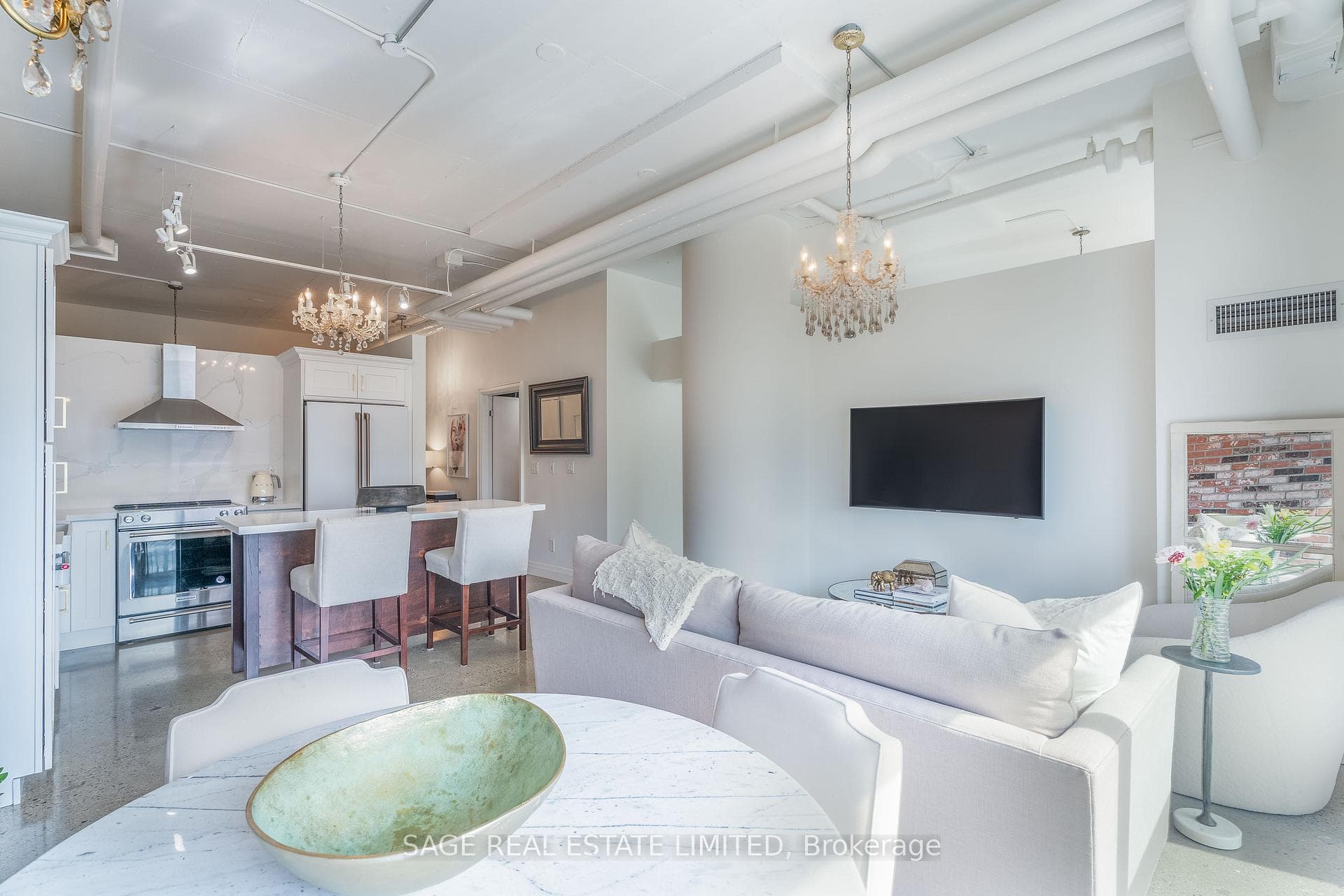 2 Fieldway Road Unit 207 photo 5