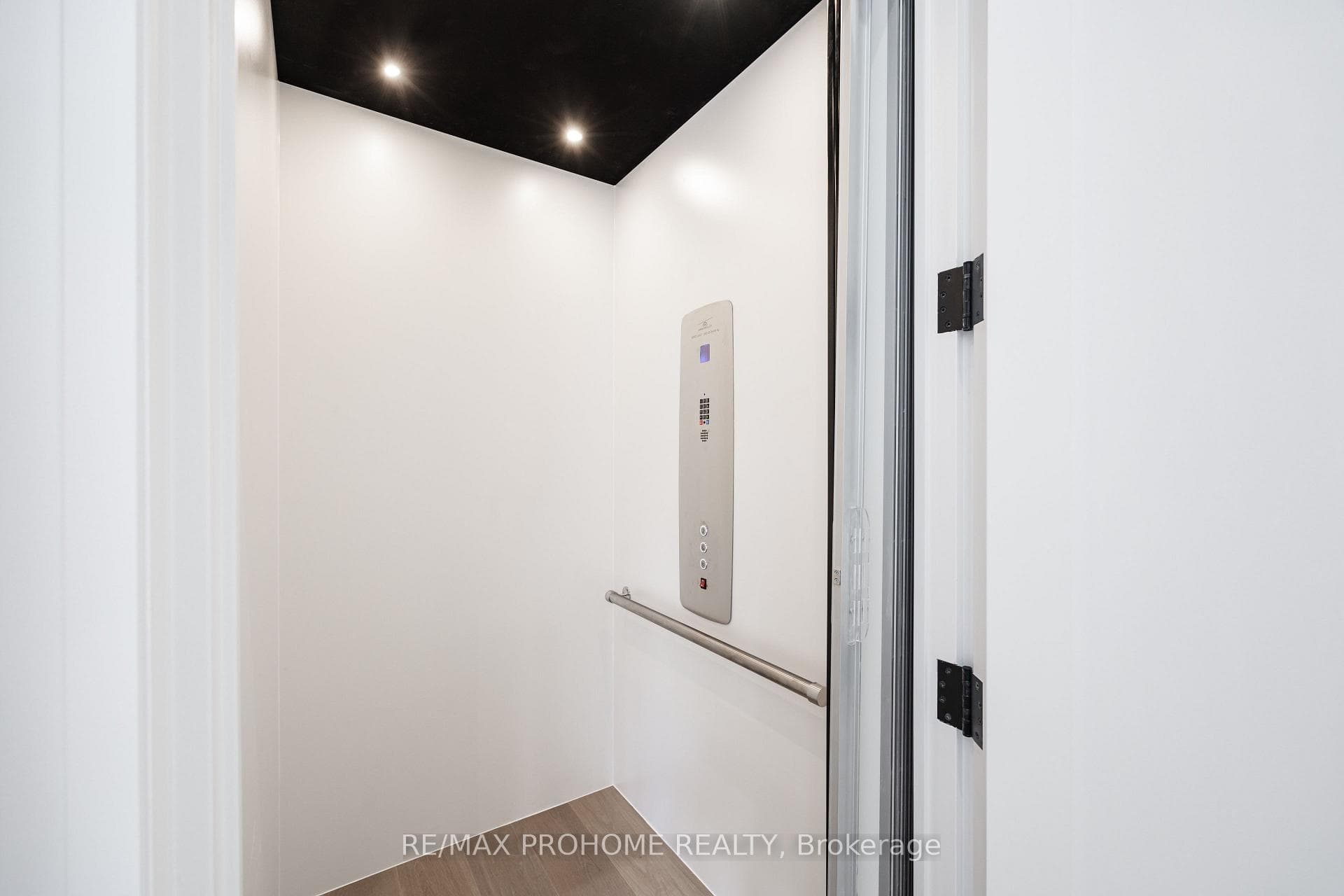 190 Kennedy Street photo 22