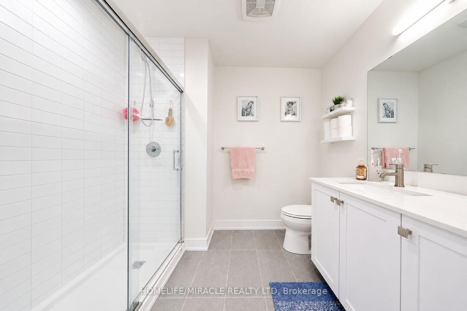 121 Mary Street Unit 322 photo 14