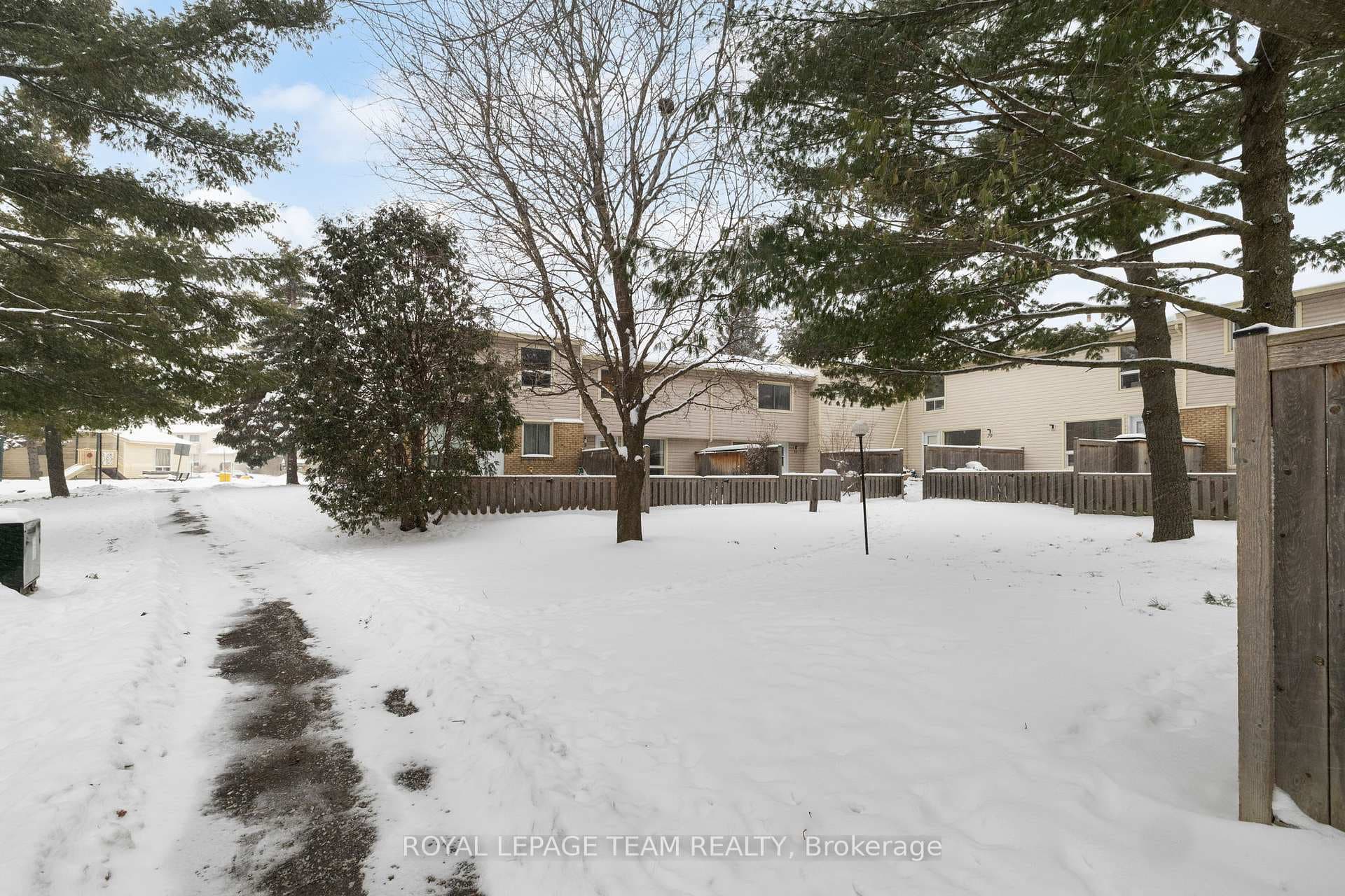 35 Malvern Drive photo 26