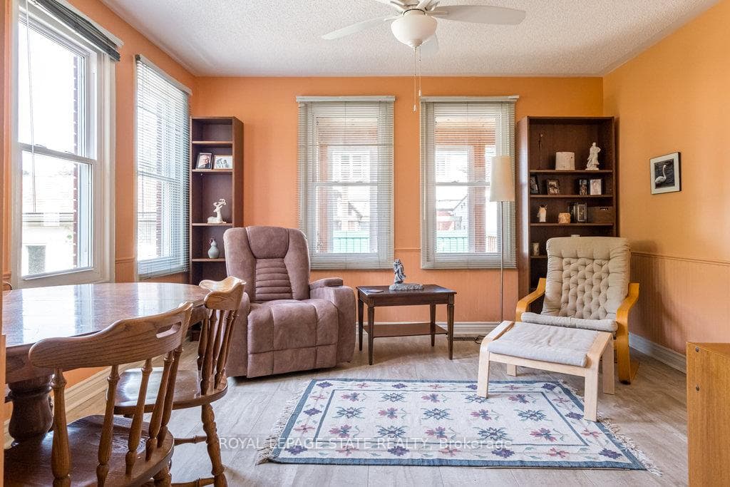 170 Parkview Drive photo 9