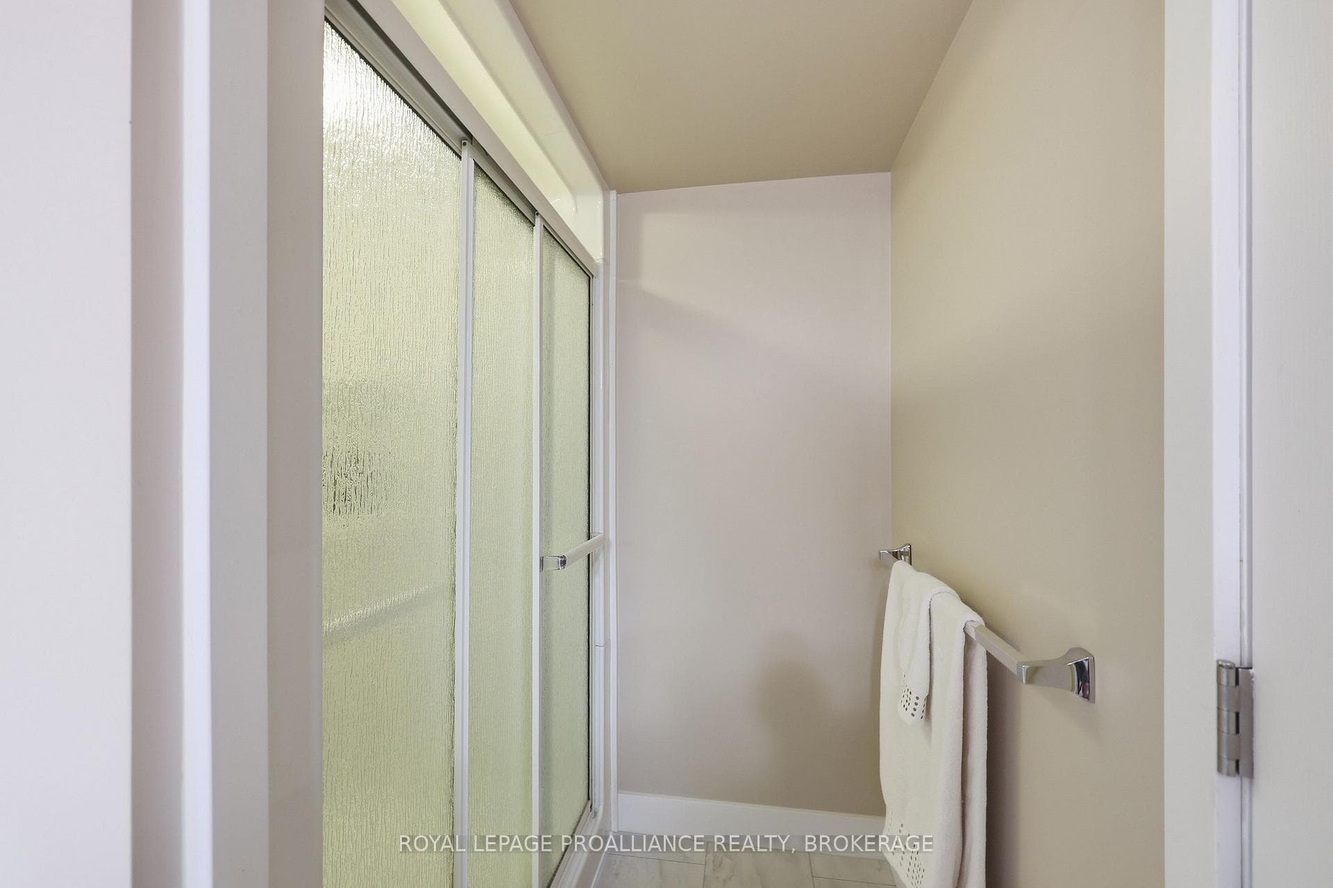 124 Park Street photo 32