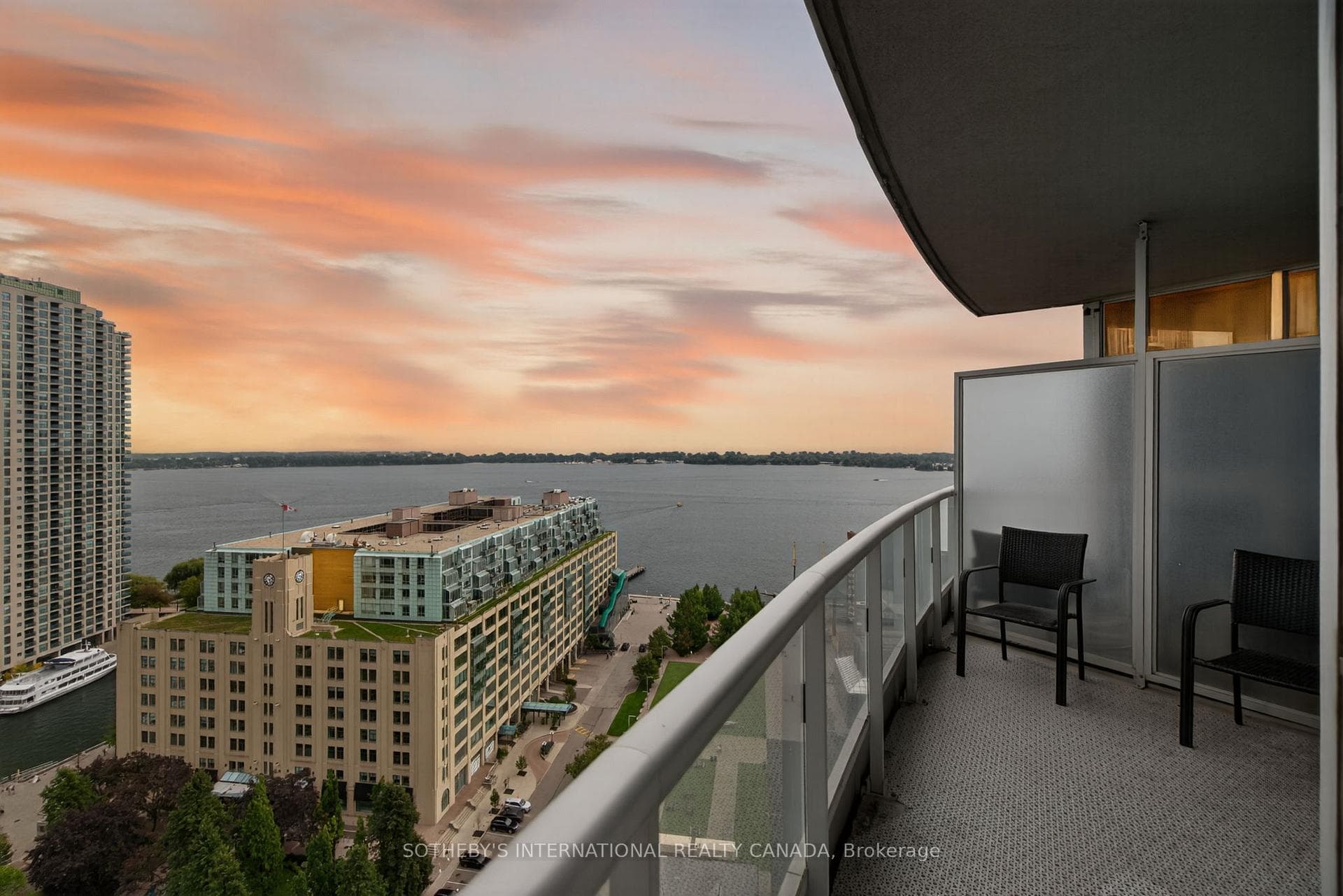 218 Queens Quay Unit 2202 photo 37