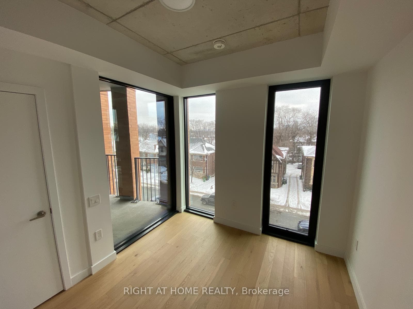 1720 Bayview Avenue Unit 329 photo 20
