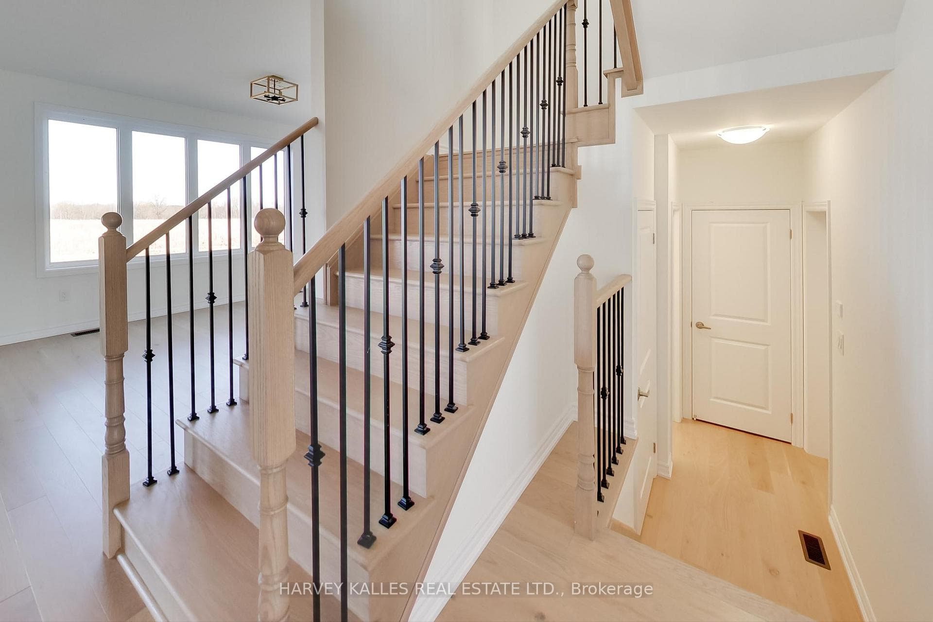 148 Union Boulevard photo 20