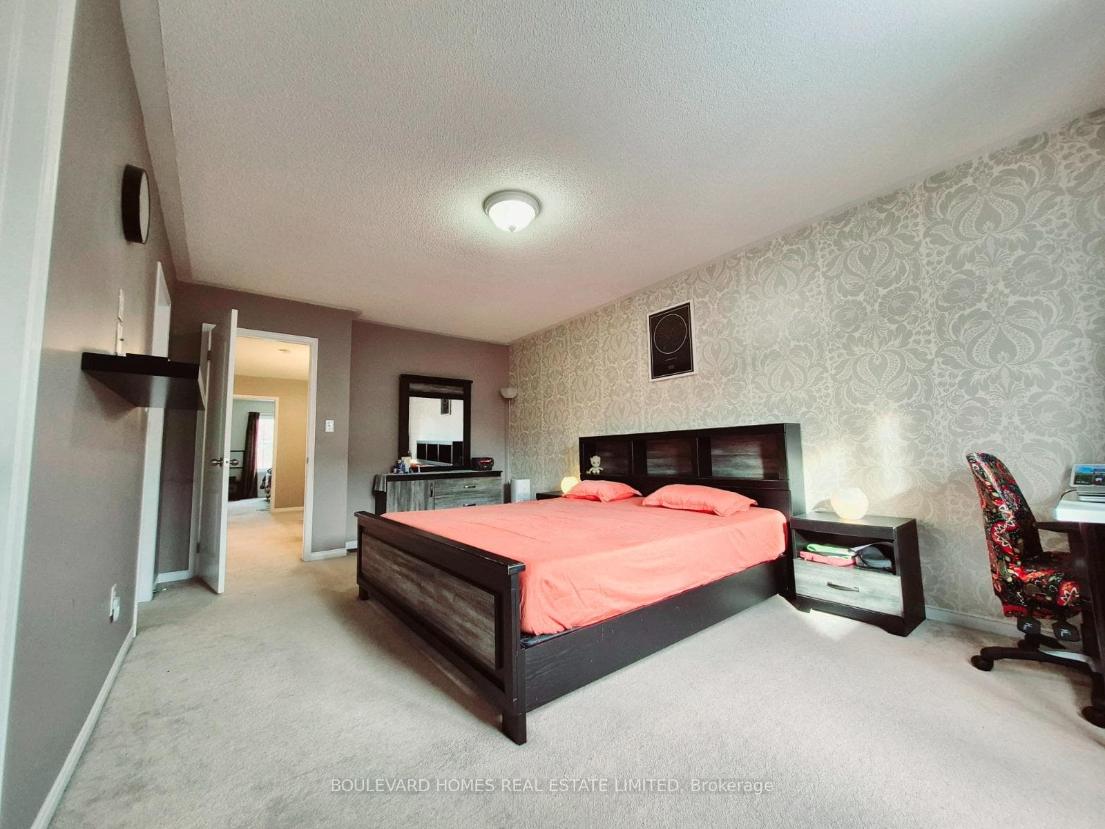 21 Westray Crescent photo 7