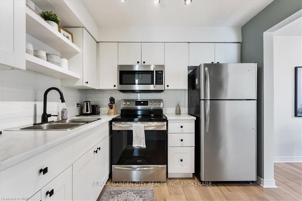 2yr new kitchenn