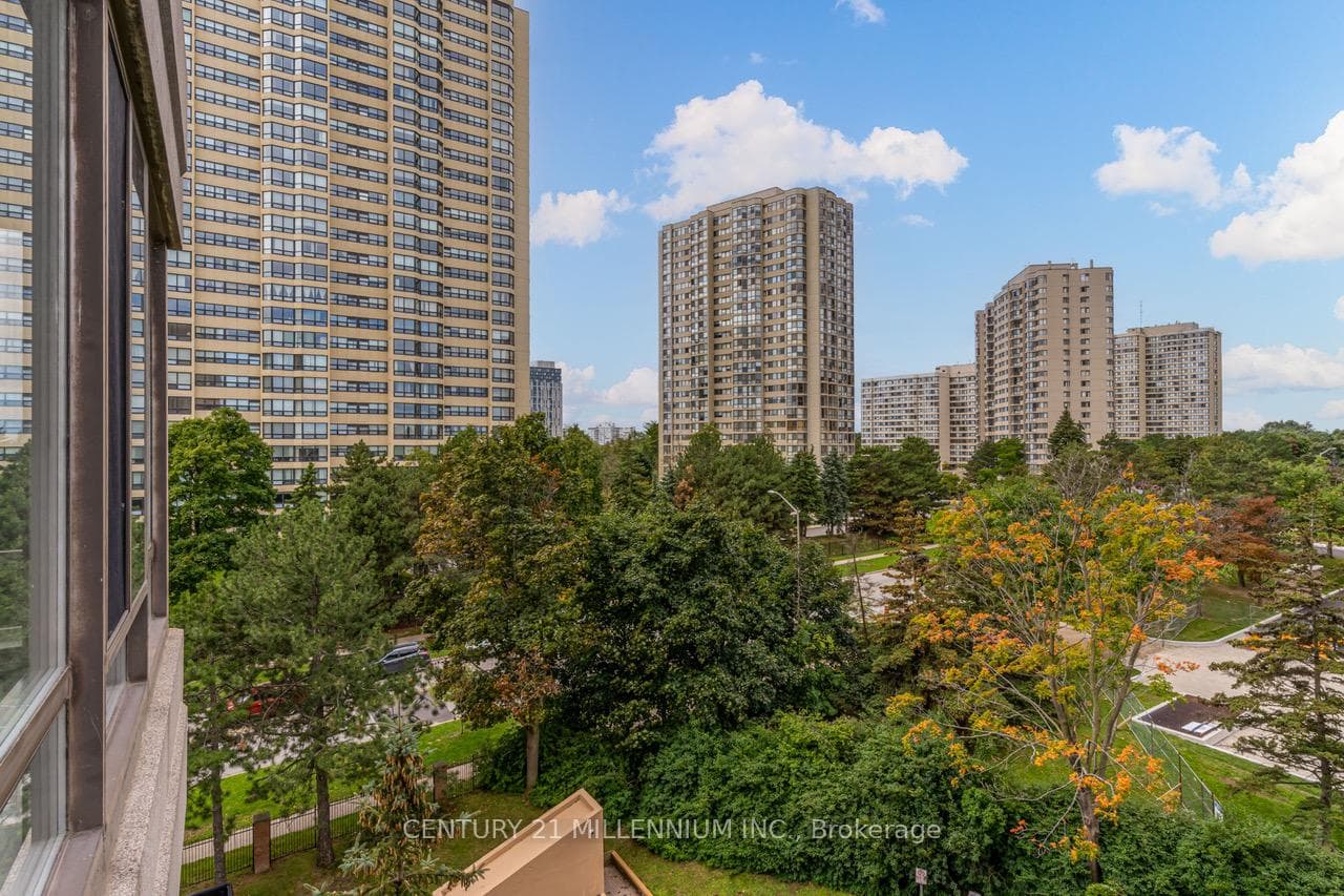 5 Lisa Street Unit 604 photo 37