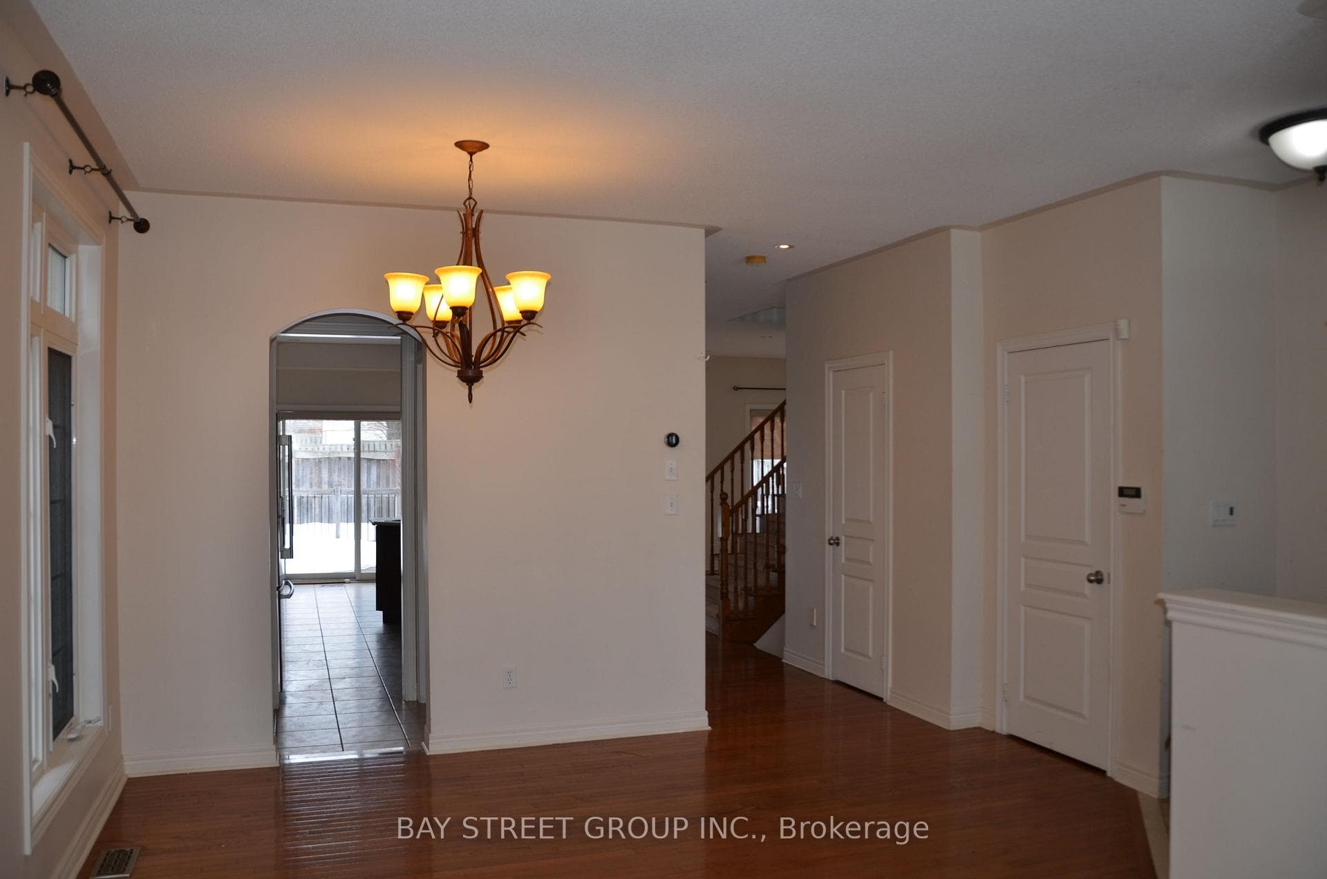 27 Wilcliff Court photo 3