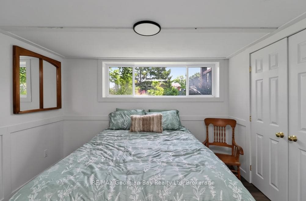 460 Athabaska Street photo 30