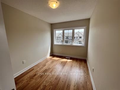 43 KEELSON Street photo 9