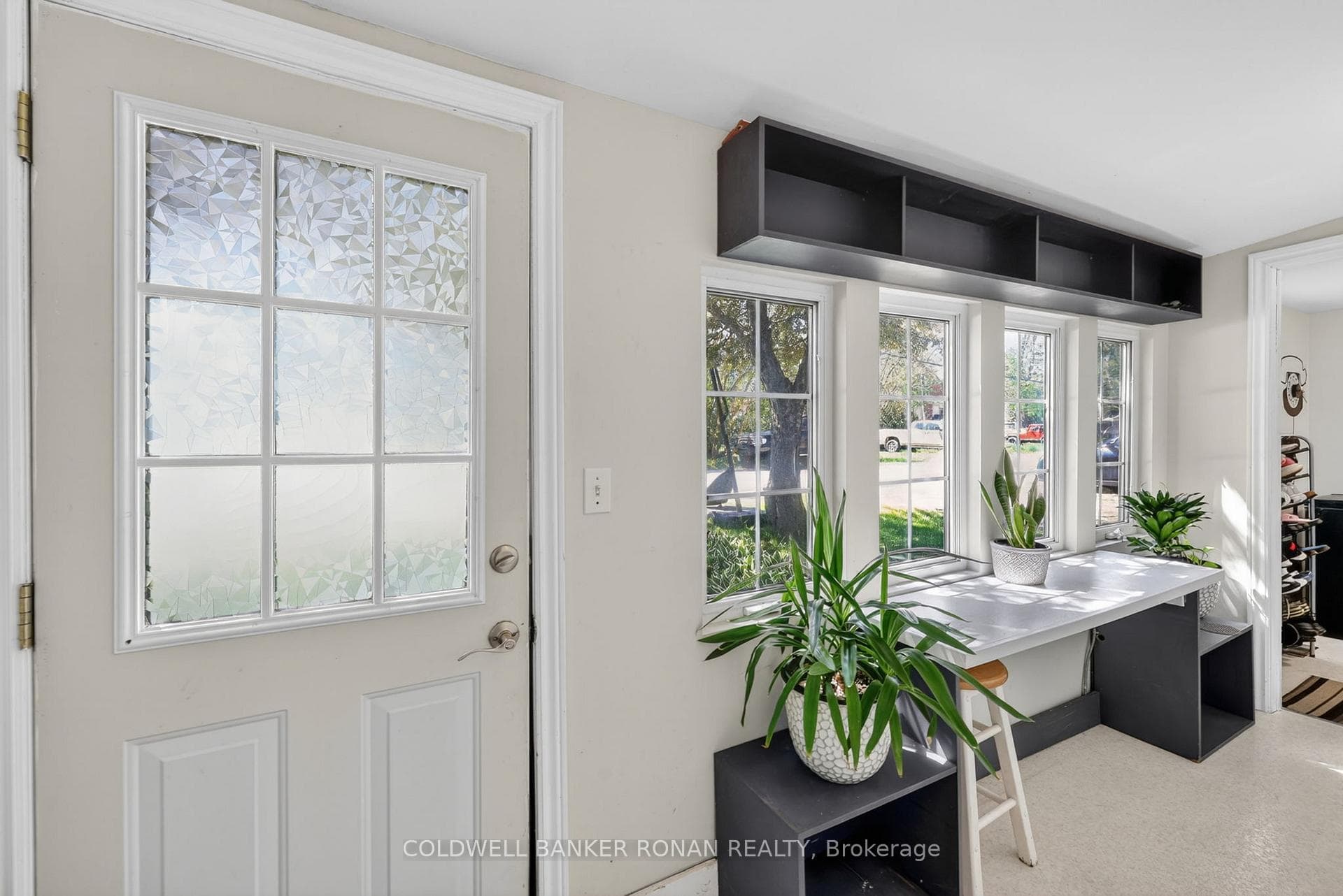 246 Weir Street photo 6
