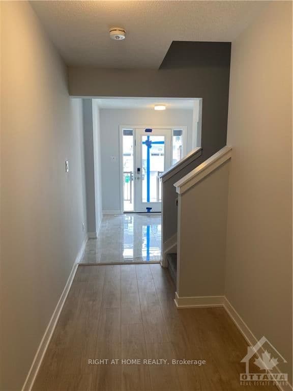 44 STITCH Mews photo 4