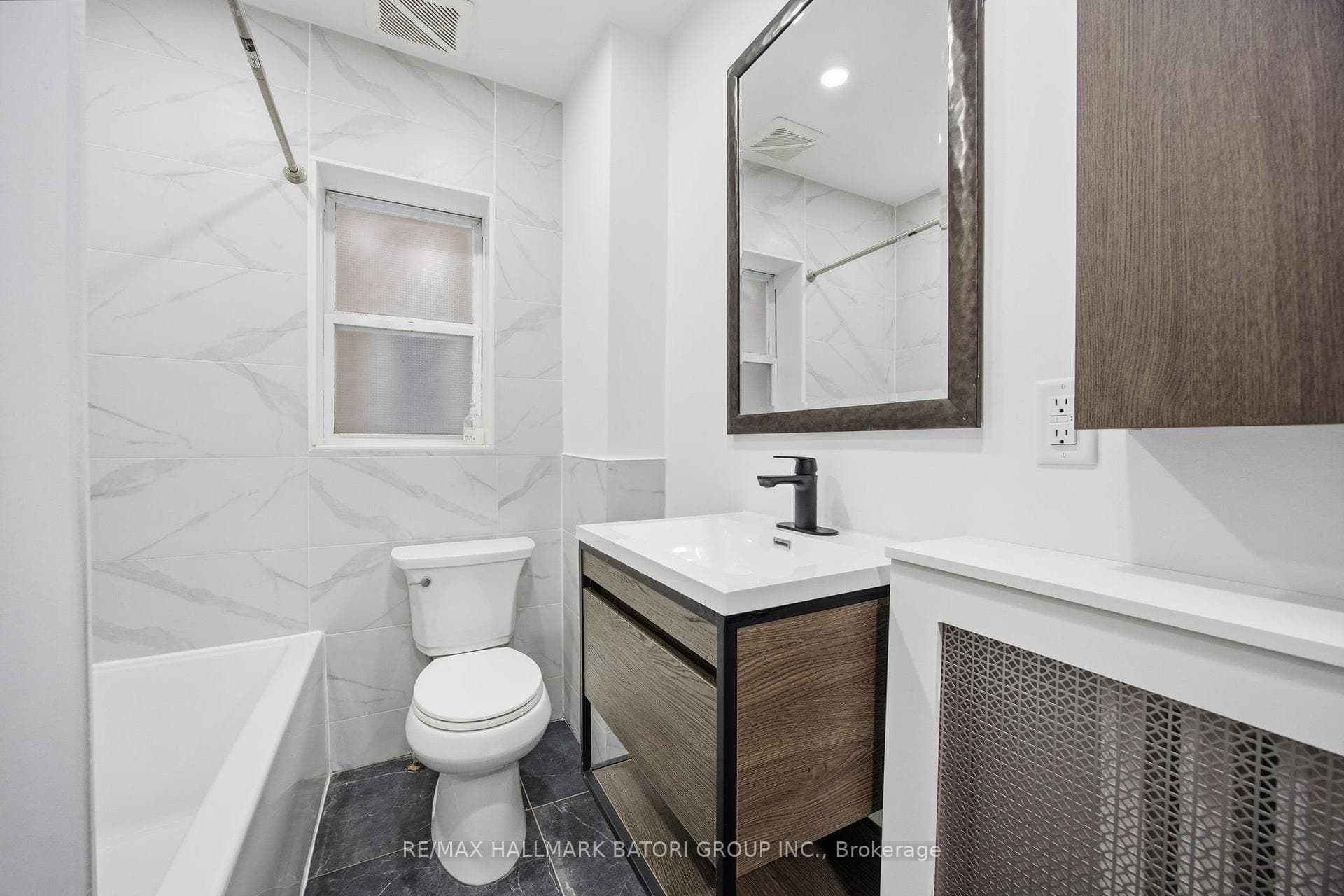 70 Burnaby Boulevard Unit Main photo 16