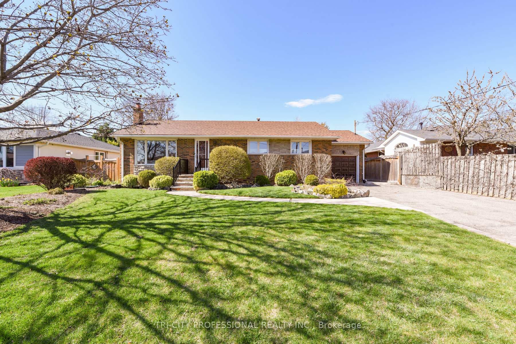 109 Swanhurst Boulevard photo 2