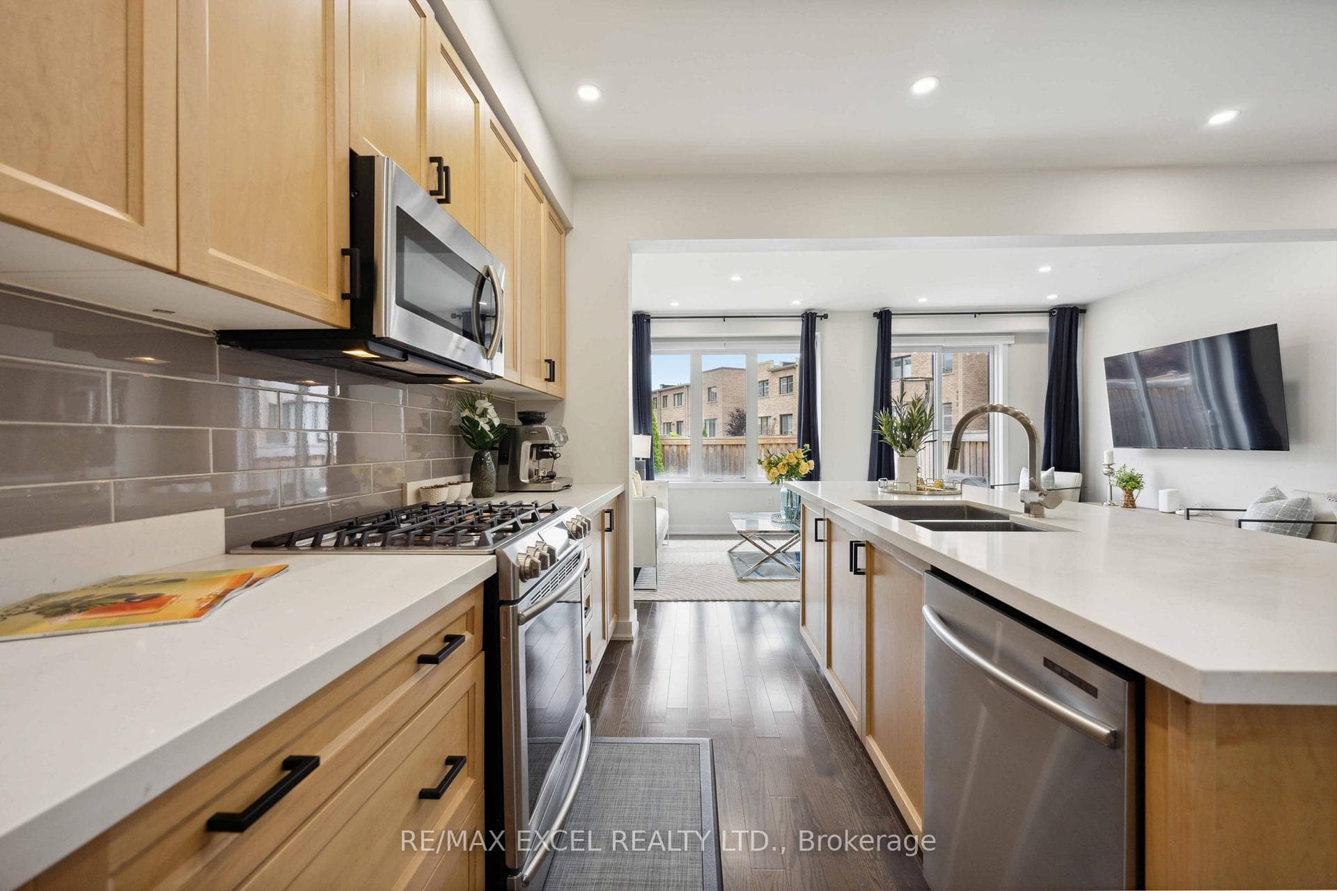 58 Denarius Crescent photo 6