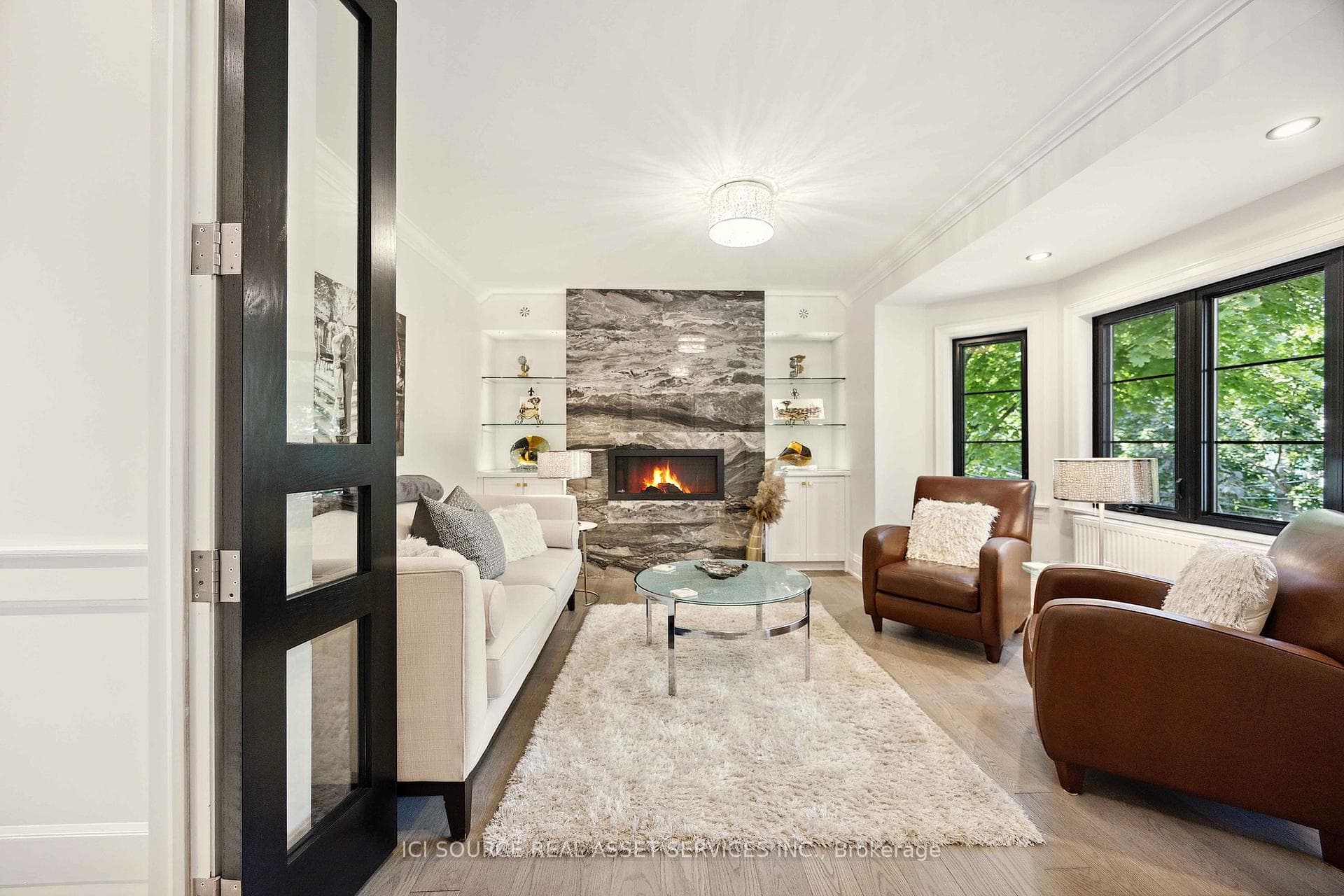 27 Glen Elm Avenue photo 4