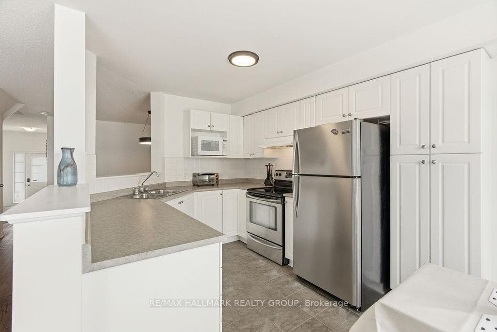 79 Chesapeake Crescent photo 11