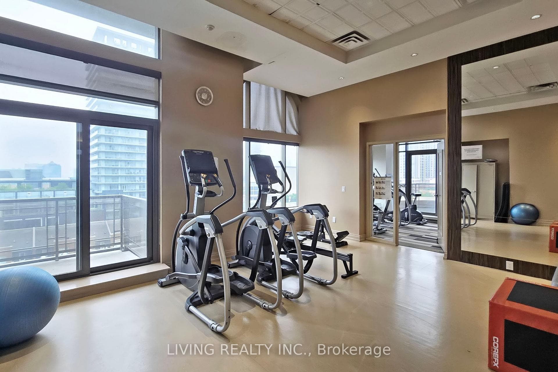 385 Prince of Wales Drive Unit 617 photo 37