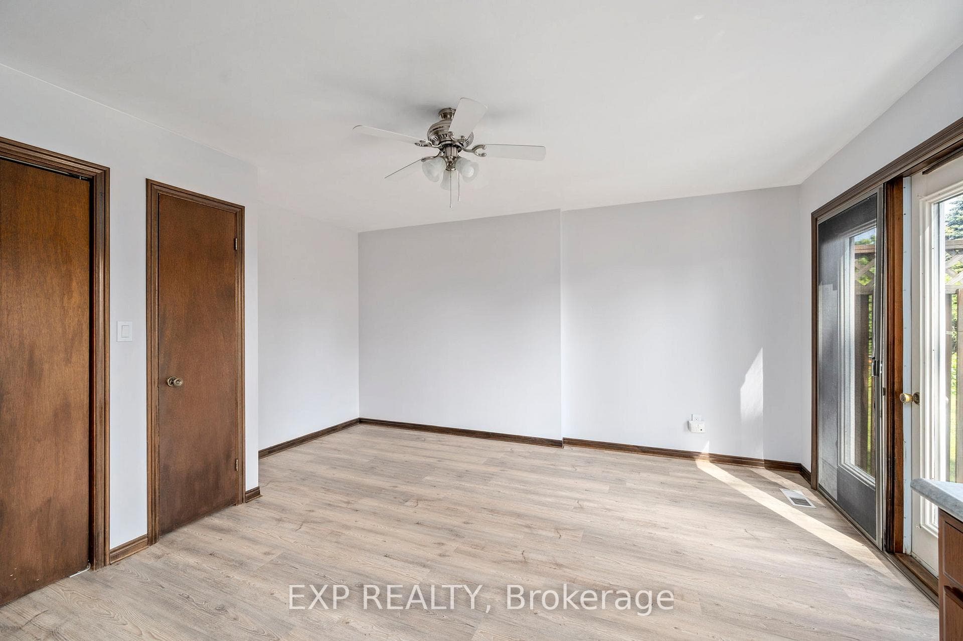 22264 ADELAIDE Street photo 12