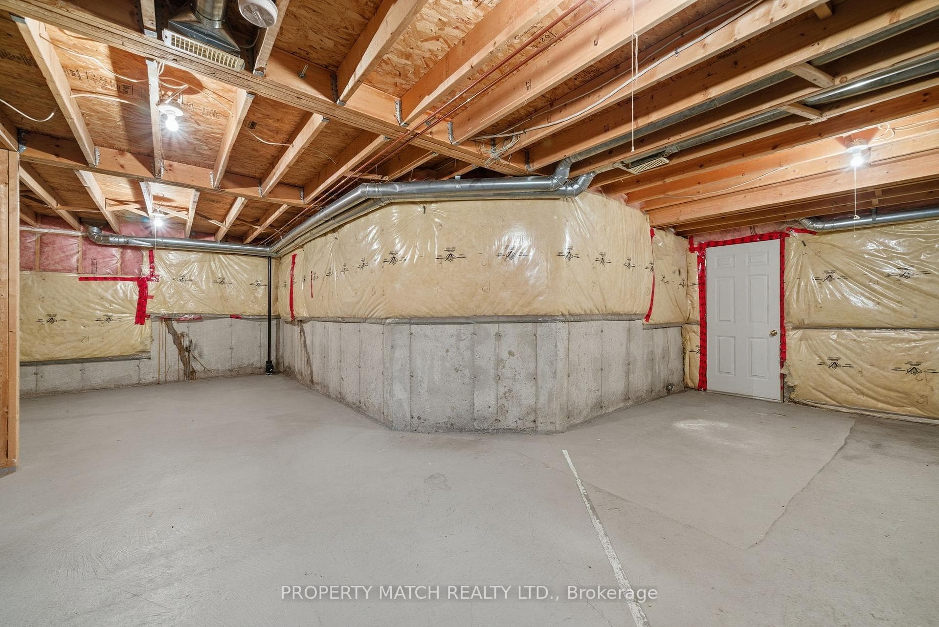 680 Ormond Drive photo 34