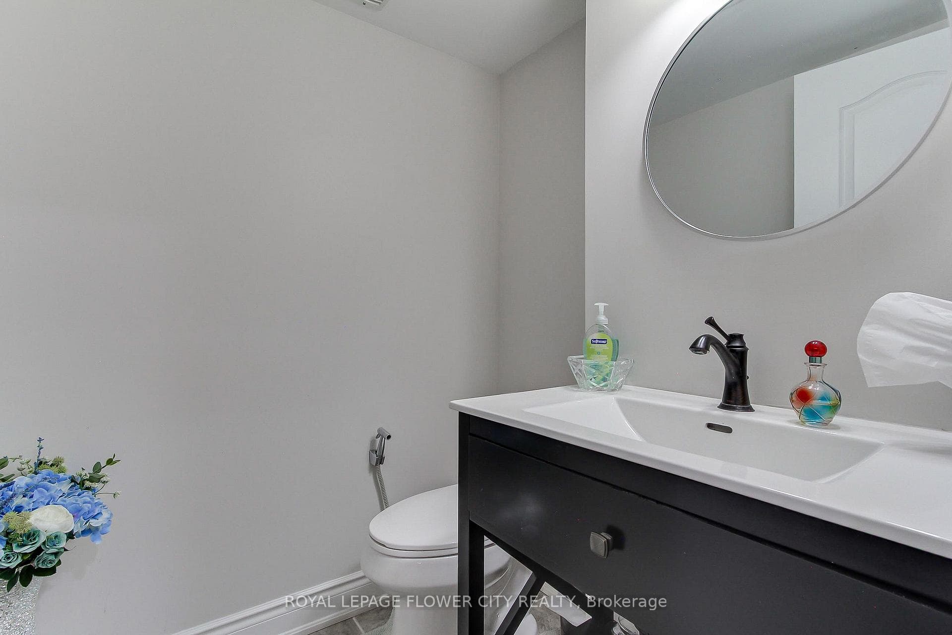 124 Playfair Terrace photo 45