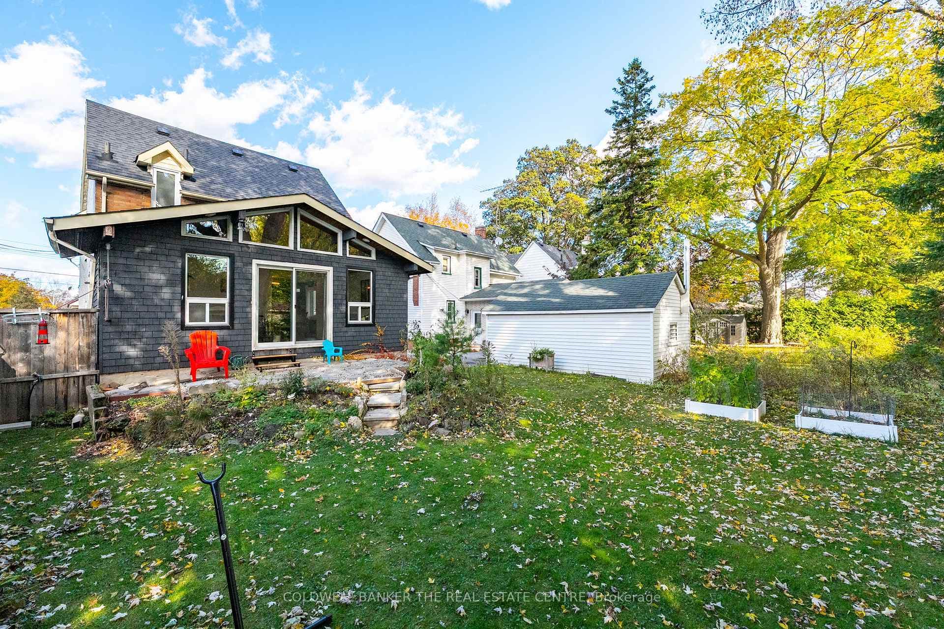 105 Hillcroft Street photo 29